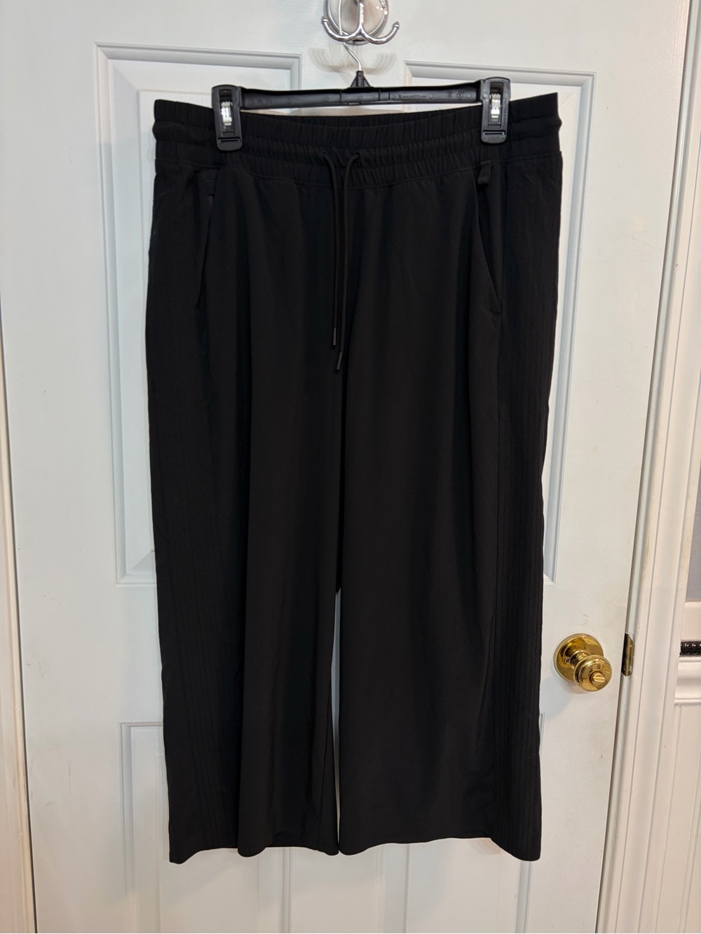 ATHLETA Like NewBlack Elastic-Waist Wide-Leg Pants